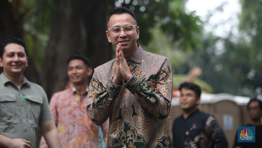Aktris Raffi Ahmad tiba di Jalan Kartanegara, Jakarta, Selasa (15/10/2024). (վ/Faisal Rahman)