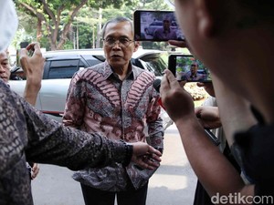 WA Tanpa Nama di Ponsel Alex Marwata Sebelum Polemik Pertemuan di KPK