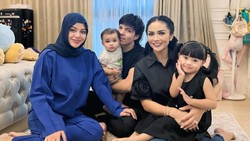 Atta Halilintar Senang dengan Penampilan Terbaru Aurel Hermansyah