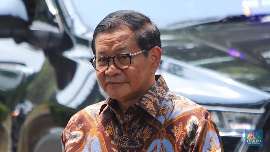 Calon Gubernur DKI Jakarta, Pramono Anung tiba di Jalan Kertanegara, Jakarta, Selasa (15/10/2024). (²©²ÊÍøÕ¾/Faisal Rahman)