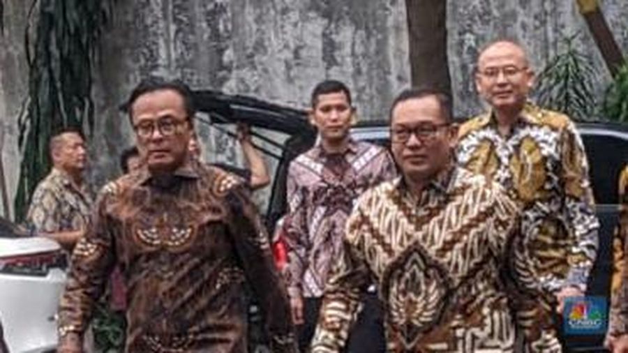 Direktur Utama InJourney, Dony Oskaria tiba di Jalan Kartanegara, Selasa, (15/10/2024). (վ/Emir Yanwardhana)