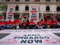 Potret Massa Pro-Palestina 'Duduki' Bursa Efek New York