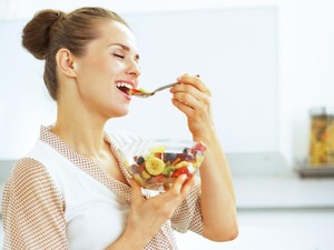 Apakah Salad Buah Bagus untuk Diet? Bagus Asalkan...