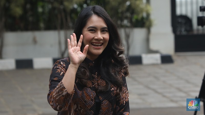 Giring Ganesha Djumaryo tiba di Jalan Kertanegara, Jakarta, Selasa (15/10/2024). Giring Ganesha Djumaryo tiba di Jalan Kertanegara, Jakarta, Selasa (15/10/2024). (CNBC Indonesia/Faisal Rahman)