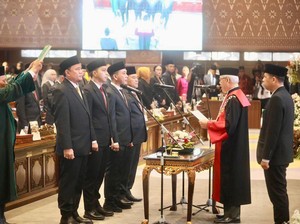 Empat Pimpinan DPRD Sumsel 2024-2029 Dilantik, Sudah Lengkap 75 Anggota