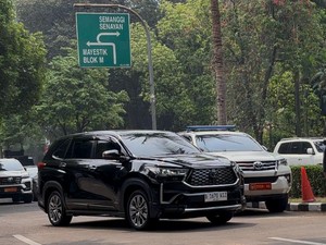 Pramono Anung Tinggalkan Kediaman Prabowo Usai Bertemu 1 Jam