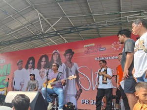 Pramono Anung Kampanye Bareng Slank di Rusun Marunda Jakut