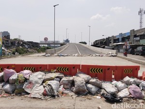 Flyover Ciroyom Beroperasi Akhir Oktober 2024!