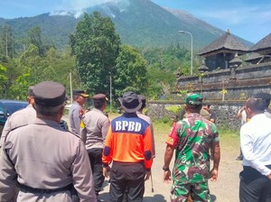 Kebakaran Hutan Lereng Gunung Agung Karangasem Meluas hingga 115 Hektare