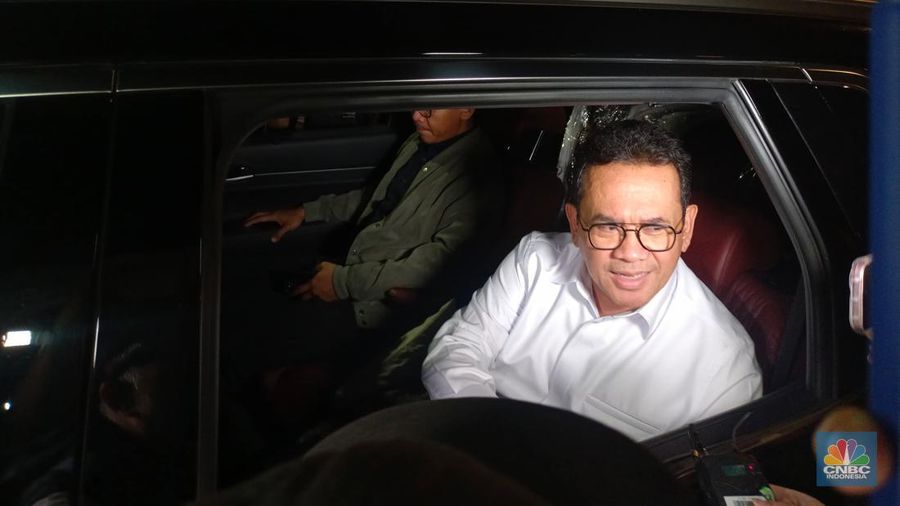 Budi Santoso di kediaman Presiden terpilih periode 2024-2029 Prabowo Subianto di Padepokan Garudayaksa, Hambalang, Bogor, Jawa Barat, Rabu (16/10/2024). (CNBC Indonesia/Martya Rizky)