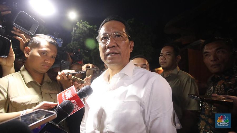 Menkumham Supratman Andi Agtas usai acara pembekalan di Garudayaksa, Hambalang, Bogor, Jawa Barat, Rabu (16/10/2024). (CNBC Indonesia/Faisal Rahman)
