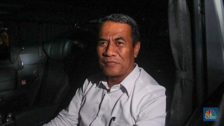 Menteri Pertanian, Andi Amran Sulaiman di kediaman Presiden terpilih periode 2024-2029 Prabowo Subianto di Padepokan Garudayaksa, Hambalang, Bogor, Jawa Barat, Rabu (16/10/2024). (CNBC Indonesia/Faisal Rahman)