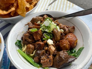 Beda Nutrisi Nasi dan Roti untuk Sarapan hingga Mie Ayam Topping Uritan