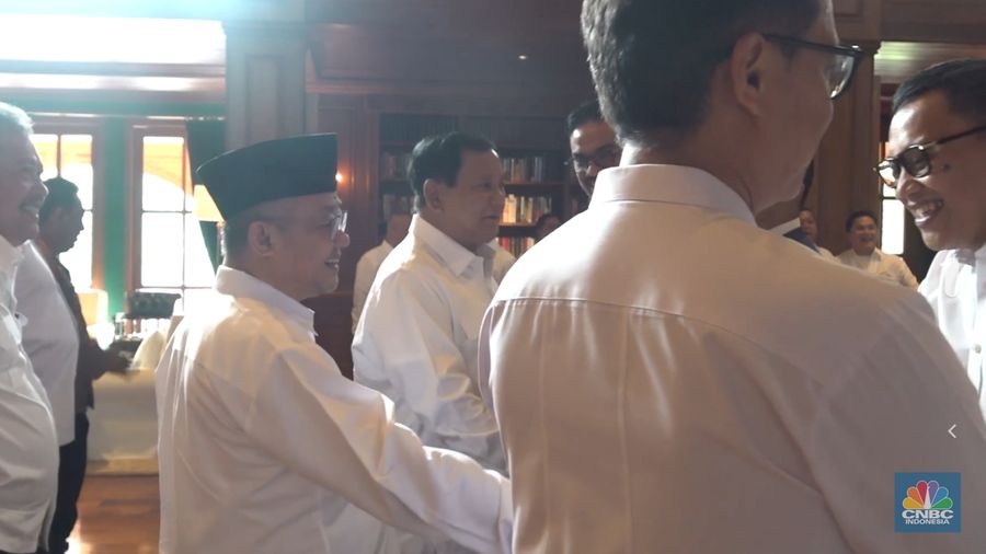 Pembekalan yang dilakukan Presiden dan wakil presiden terpilih Prabowo Subianto - Gibran Rakabuming Raka dihadiri banyak calon menteri dan wakil menteri, di Padepokan Garuda Yaksa, Hambalang, Bogor, Jawa Barat, Rabu (16/10/2024). (CNBC Indonesia/Emir Yanwardhana)