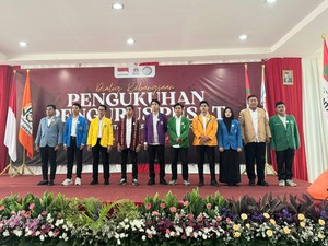 Menko Hadi Tjahjanto Hadiri Pengukuhan Pengurus Pusat BEM Nusantara