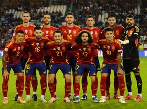 Spanyol Vs Serbia: De la Fuente Turunkan Starting XI Langka