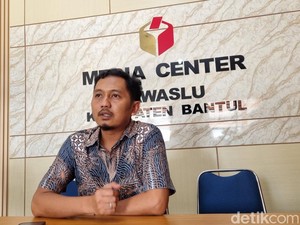 Bawaslu Bantul Setop Kasus Truk Bergambar Paslon buat Distribusi Beras Bansos