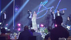 Gemerlap Penampilan Bunga Citra Lestari di ֱAwards 2024