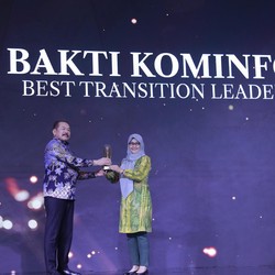 BAKTI Kominfo Raih Best Transition Leader dalam GCG Awards 2024