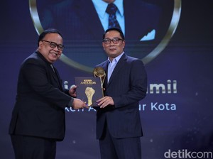 Ridwan Kamil Raih detikcom Awards 2024 Tokoh Arsitektur Kota