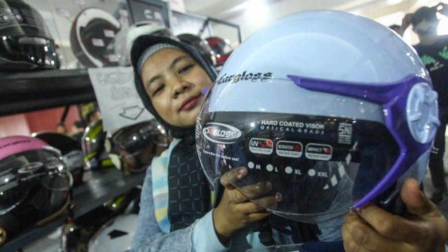Helm Standart SNI. (Detikcom)