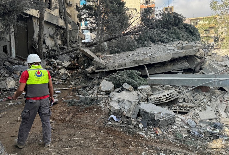 ISRAEL-PALESTINIANS/LEBANON-NABATIEH A view of a damaged site after an Israeli strike in Nabatieh, amid the ongoing hostilities between Hezbollah and Israeli forces, southern Lebanon October 16, 2024. REUTERS/Ali Hankir
