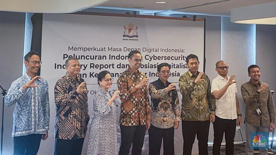 Kamar Dagang dan Industri (Kadin) Indonesia akan membuat Asosiasi Digitalisasi dan Keamanan Siber Indonesia (ADIKSI) untuk melindungi data-data nasional dari ancaman kejahatan siber. (վ/Romys Binekasri)