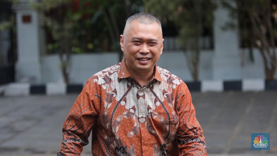 Komisaris PLN Dudy Purwagandhi. (CNBC Indonesia/Faisal Rahman)