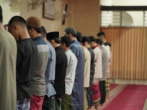 Bacaan Sholat Muhammadiyah Lengkap dari Iftitah sampai Salam