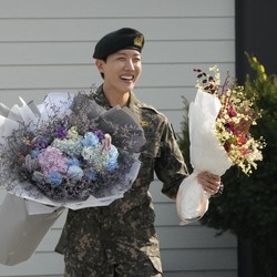 J-Hop BTS Resmi Selesaikan Wajib Militer Setelah 18 Bulan