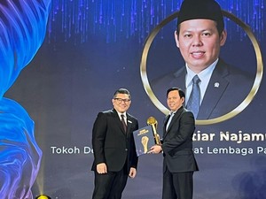 Sultan B Najamudin Raih detikcom Awards Tokoh Demokrasi dan Penguat Lembaga Parlemen