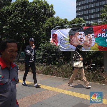 Jelang 20 Oktober, 'Selamat Bekerja Prabowo-Gibran' Kepung Jakarta