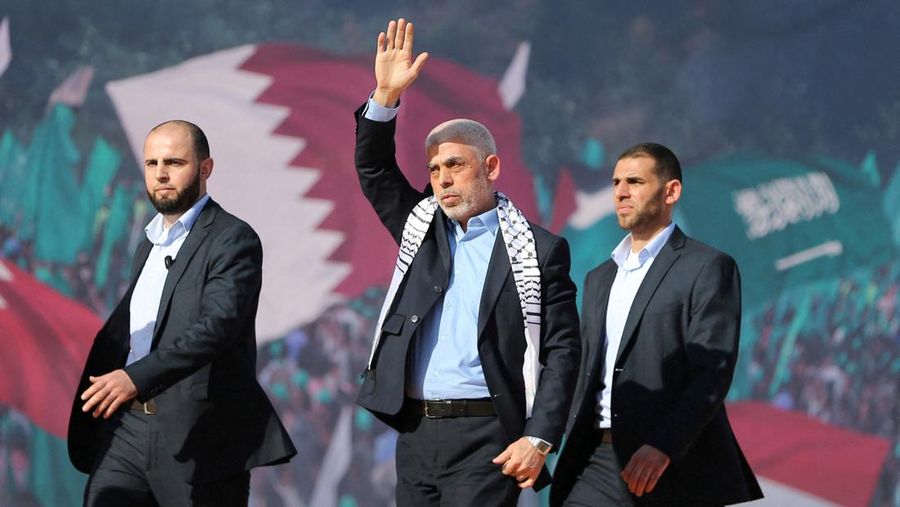 FILE PHOTO: Hamas Gaza chief Yahya Sinwar gestures during an anti-Israel rally in Gaza City, May 24, 2021. REUTERS/Mohammed Salem/File Photo     TPX IMAGES OF THE DAY
