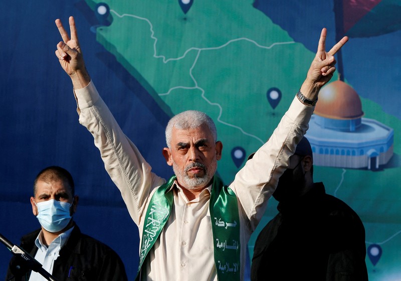 FILE PHOTO: Hamas Gaza chief Yahya Sinwar gestures during an anti-Israel rally in Gaza City, May 24, 2021. REUTERS/Mohammed Salem/File Photo     TPX IMAGES OF THE DAY