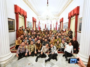 Ini Foto Bareng Jokowi dan Para Menteri Saat Makan Siang Pamitan di Istana