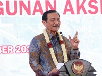 Luhut Minta Maaf Jelang Lepas Jabatan Menko Marves Besok