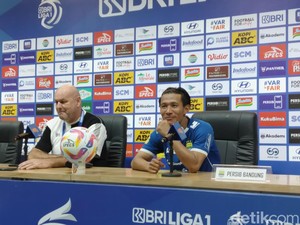 Respons Henhen Setelah Persib Gebuk Persebaya