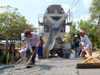 Permintaan Ritel Anjlok 5%, Semen Indonesia (SMGR) Oversupply 100%