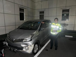 Viral Avanza Dirusak Massa di Terminal Condongcatur Sleman gegara Tabrak Lari