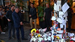 Video: Momen Ayah Liam Payne Lihat Tribute untuk Putranya di Hotel Argentina