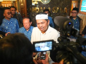 QC Pilgub Jabar Indikator 43%: Dedi Mulyadi-Erwan 61,42%