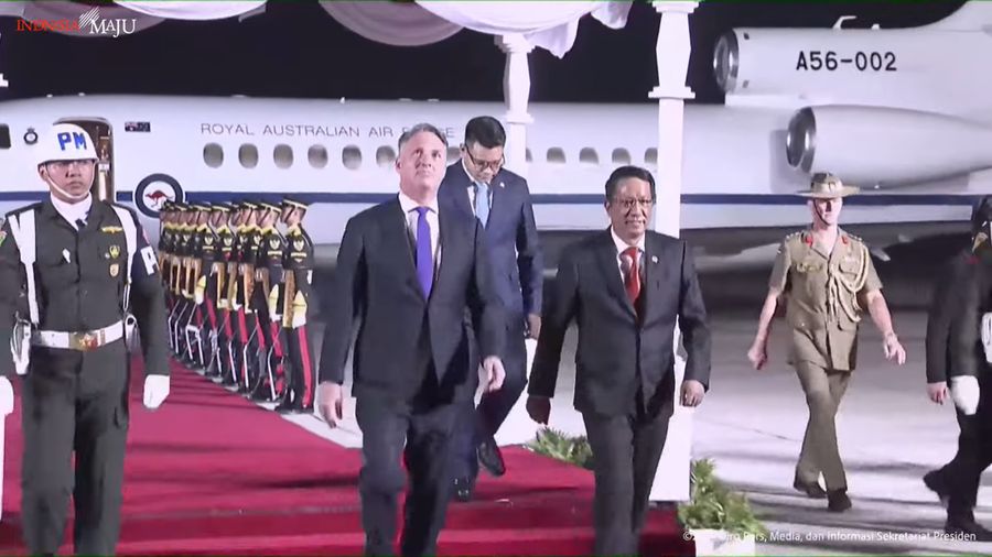 Wakil Perdana Menteri Australia Richard Marles tiba di Pangkalan TNI AU Halim Perdanakusuma, 19 Oktober 2024 disambut Menteri Hukum dan Hak Asasi Manusia (Menkumham) Supratman Andi Agtas.