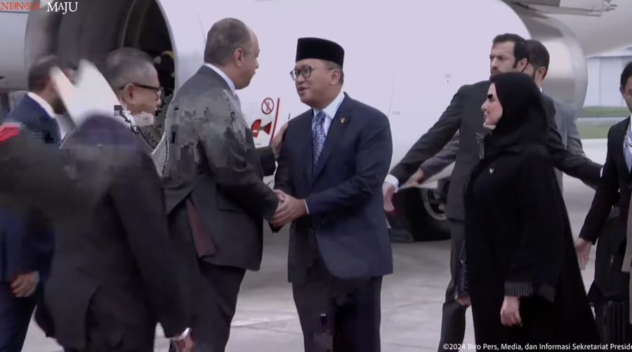 Wakil PM Qatar Tiba di Jakarta Jelang Pelantikan Presiden dan Wapres RI, Sabtu (19/10/2024). (Tangkapan layar Youtube Setpres RI)