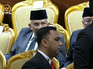 Amien Rais Hadiri Pelantikan Prabowo-Gibran di Gedung MPR