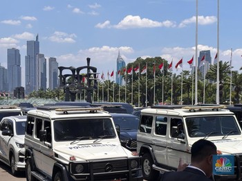 Langit Biru Jakarta Sambut Presiden Baru Indonesia