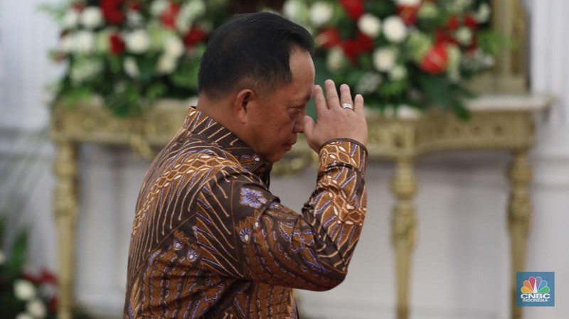 Presiden RI Prabowo Subianto mengumumkan nama nama menteri kabinet merah putih di Istana Negara, Jakarta, Minggu, 20/10. (CNBC Indonesia Tri Susilo)