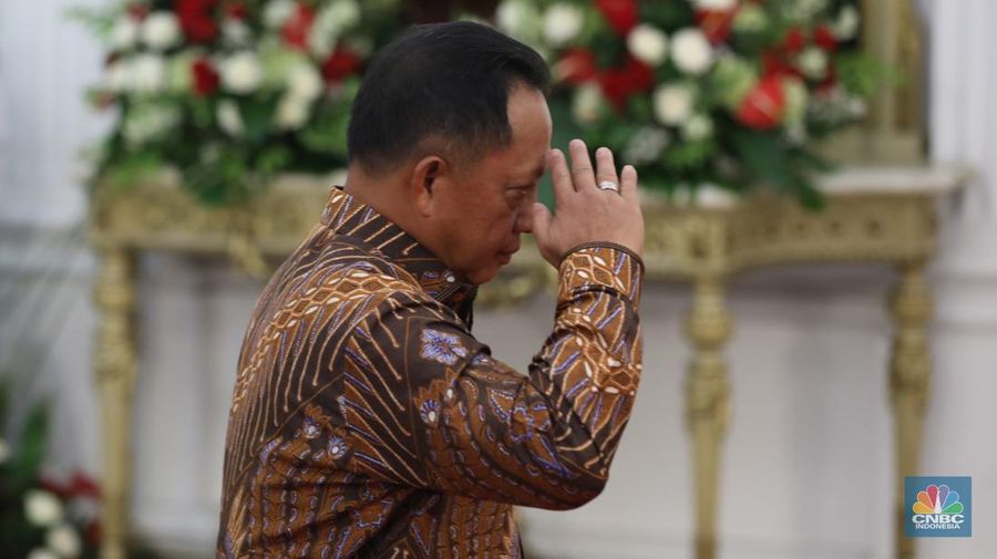 Menteri Dalam Negeri (Mendagri) Tito Karnavian di Istana Negera, Jakarta, Minggu, 20/10. (CNBC Indonesia/Tri Susilo)