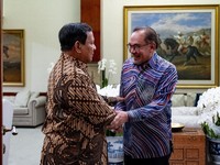 Tunda Pertemuan Karena Prabowo Demam, PM Anwar Ibrahim Kirim Doa