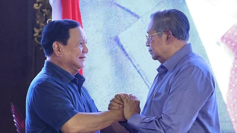 Prabowo mengunggah foto bersama Presiden RI di Instagram pribadinya. Prabowo mengunggah foto bersama Presiden RI di Instagram pribadinya. (Instagram @prabowo)