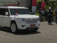 Prabowo naik Maung Garuda 'Indonesia 1' (dok. YouTube MPR)